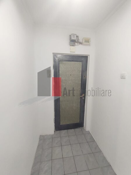 Str. Baciului vanzare apartament decomandat 3 camere cu centrala