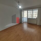Str. Baciului vanzare apartament decomandat 3 camere cu centrala